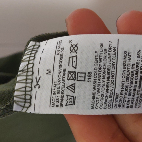 Green Tank Top - Picture 3 of 4